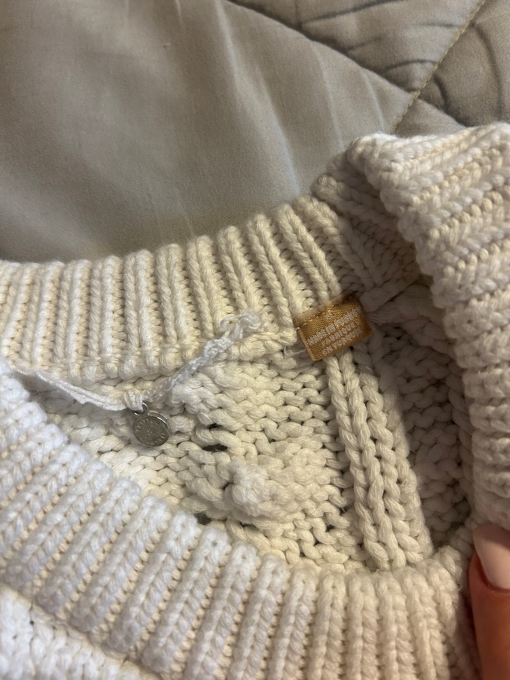 Abercrombie & Fitch Ivory Cable Crewneck Sweater - Picture 2 of 2